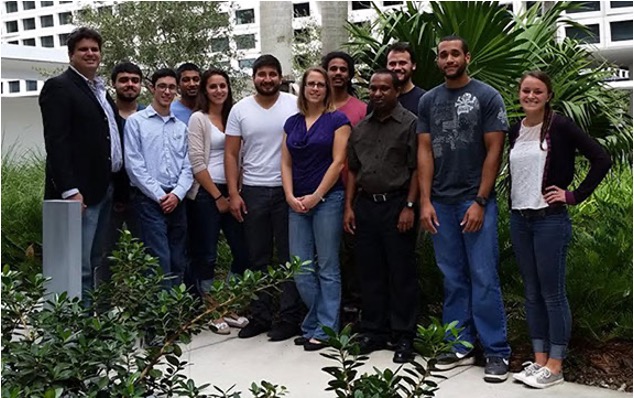 Fernandez-Lima Lab group photo 10